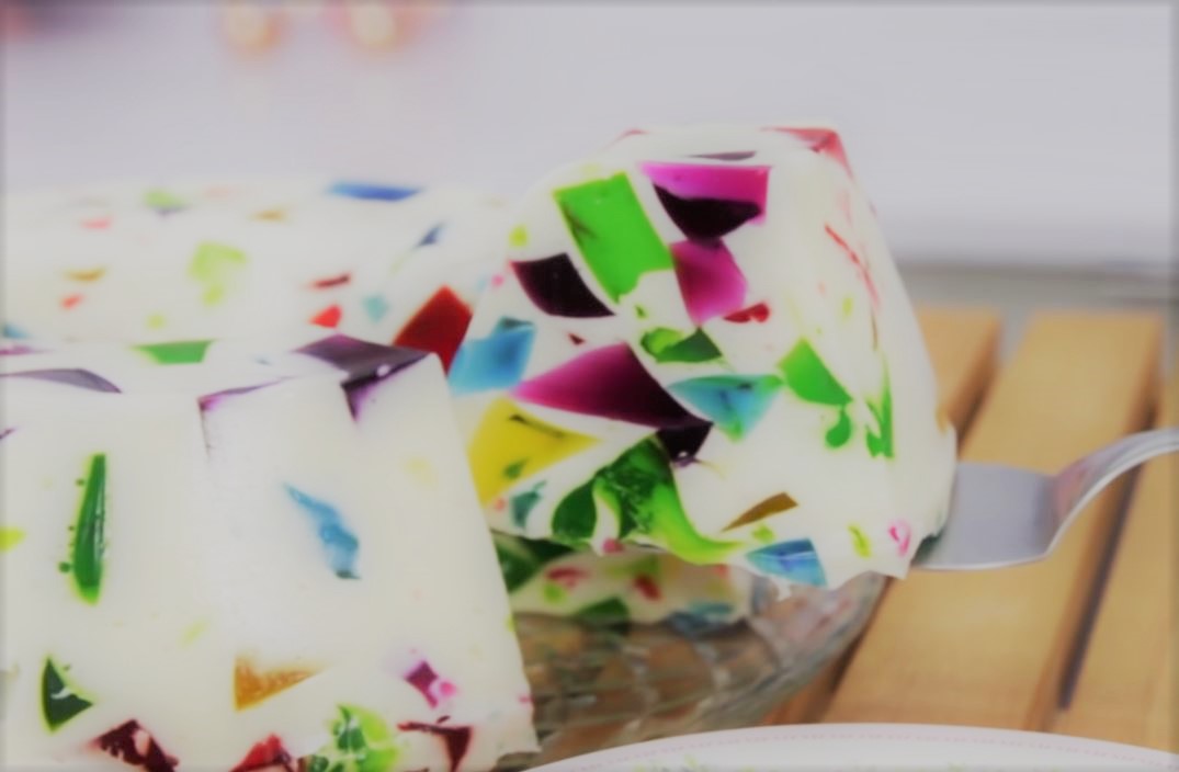 gelatina colorida de mosaico de sabores