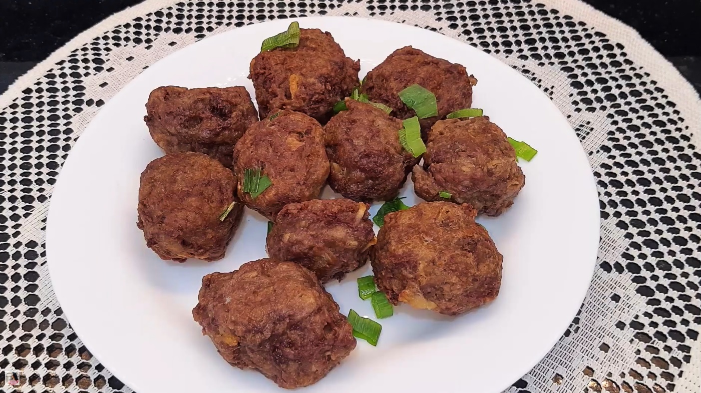Almôndegas Fritas de Carne Moída
