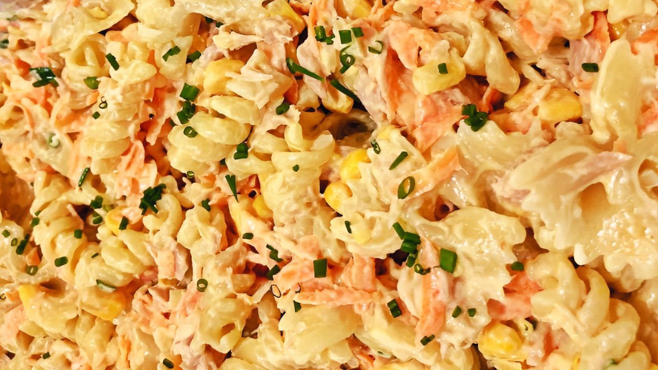 macarronese (salada de macarrão com maionese)