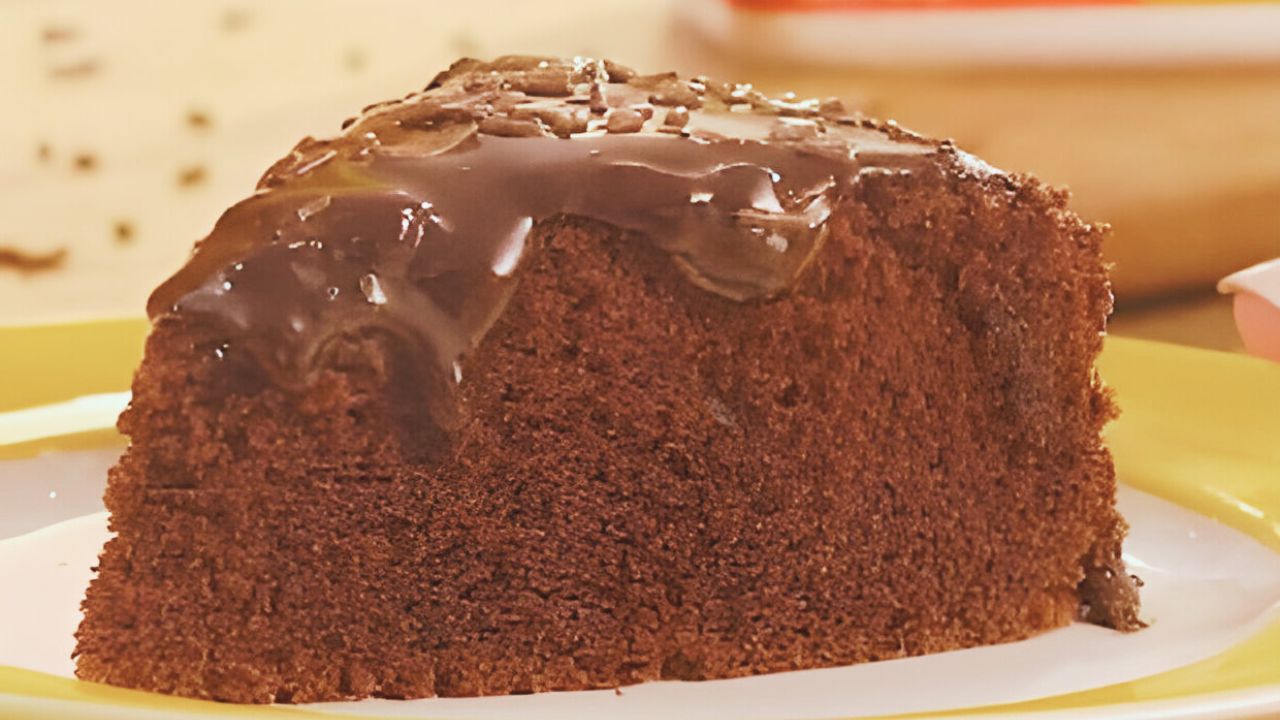 bolo simples de chocolate