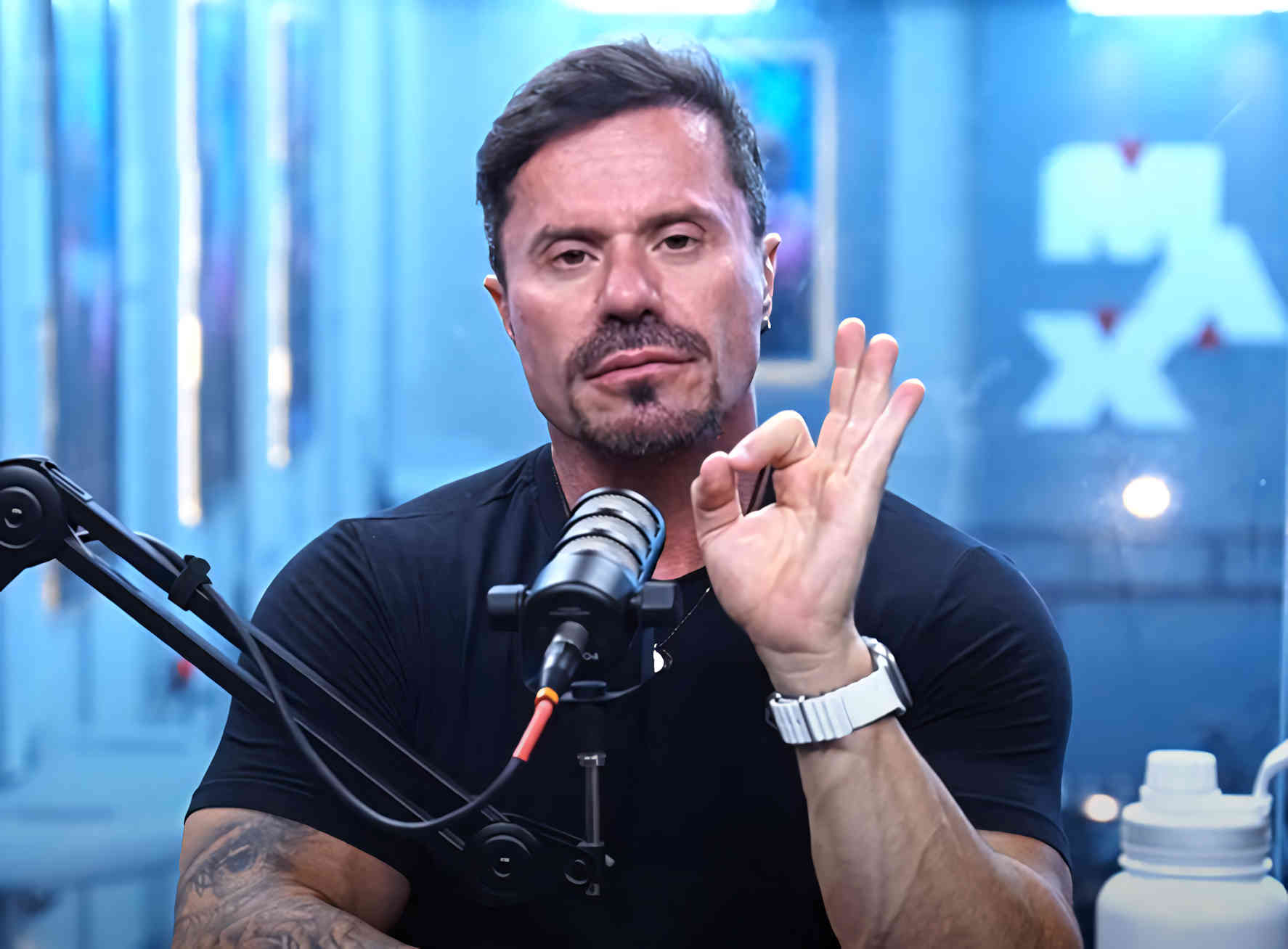 Influencer Fitness Renato Cariani Enfrenta Indiciamento da PF por Tráfico e Lavagem de Dinheiro