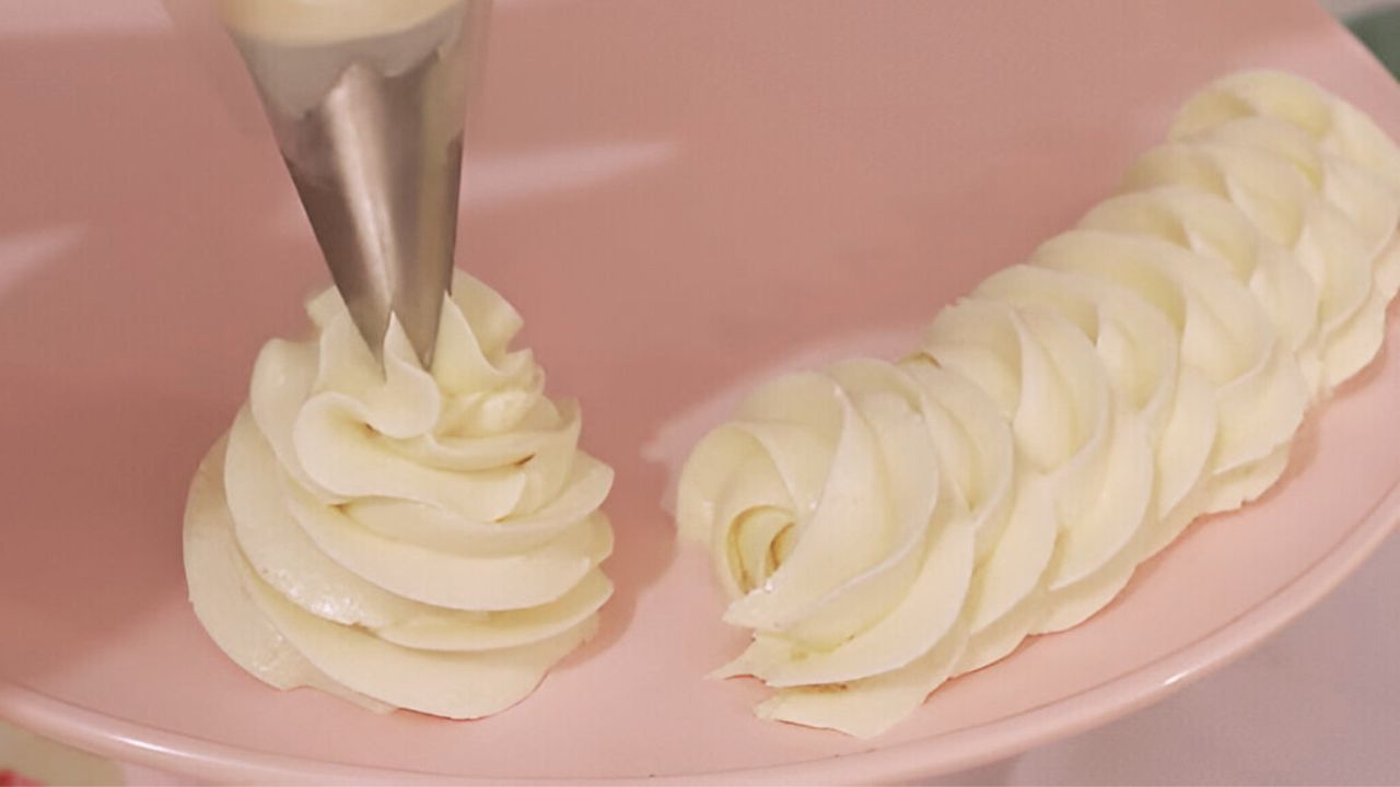 Cobertura de Leite Ninho: Deliciosa e Versátil