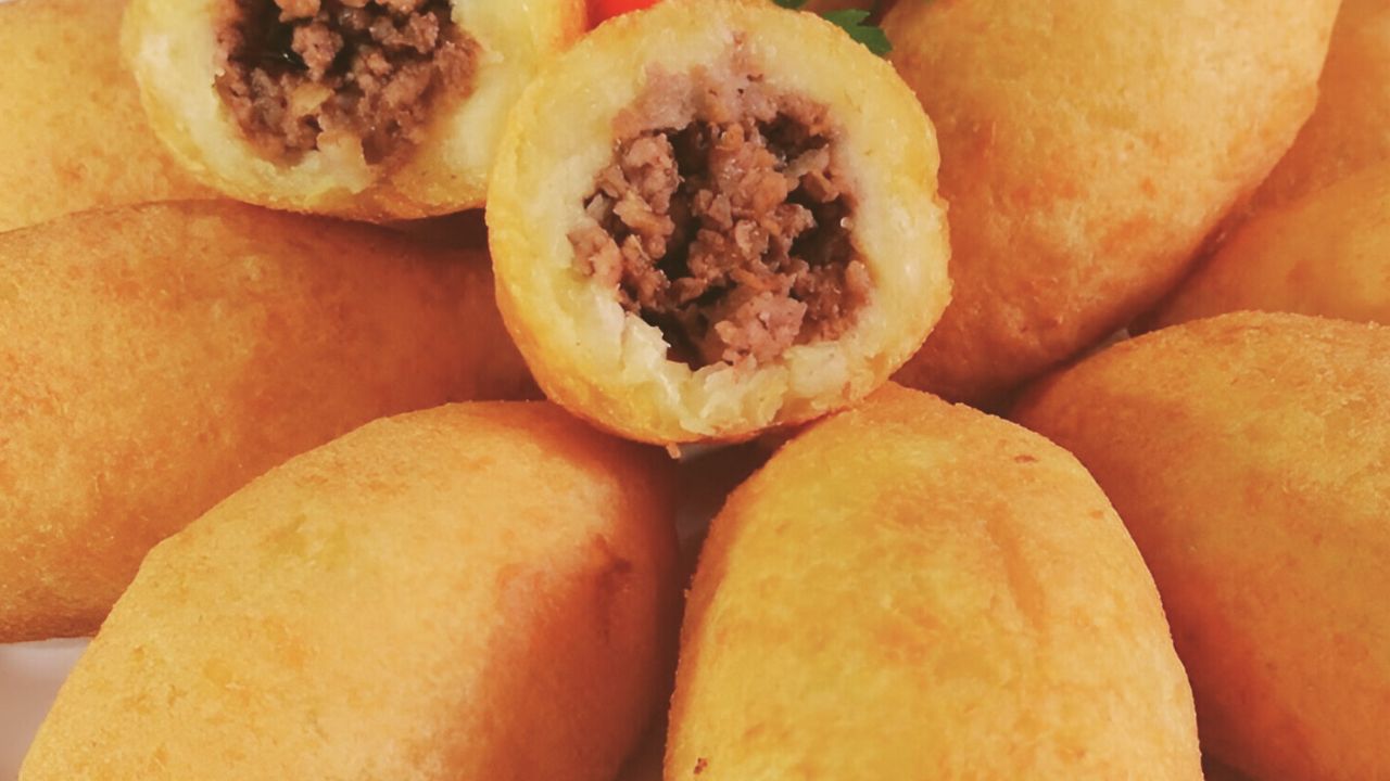 Bolinho de Mandioca: Uma Deliciosa Opção de Lanche ou Aperitivo